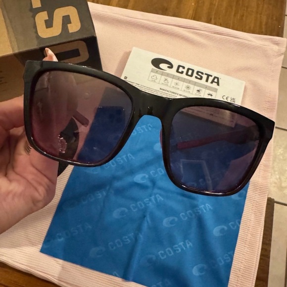 Costa Del Mar Mag Bag 580G sunglasses - Picture 3 of 4